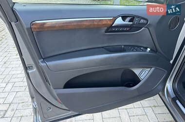 Внедорожник / Кроссовер Audi Q7 2012 в 