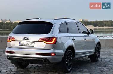Внедорожник / Кроссовер Audi Q7 2013 в 