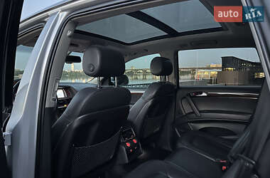 Внедорожник / Кроссовер Audi Q7 2013 в 