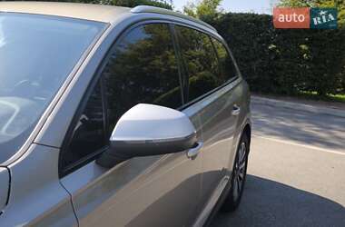 Внедорожник / Кроссовер Audi Q7 2015 в 