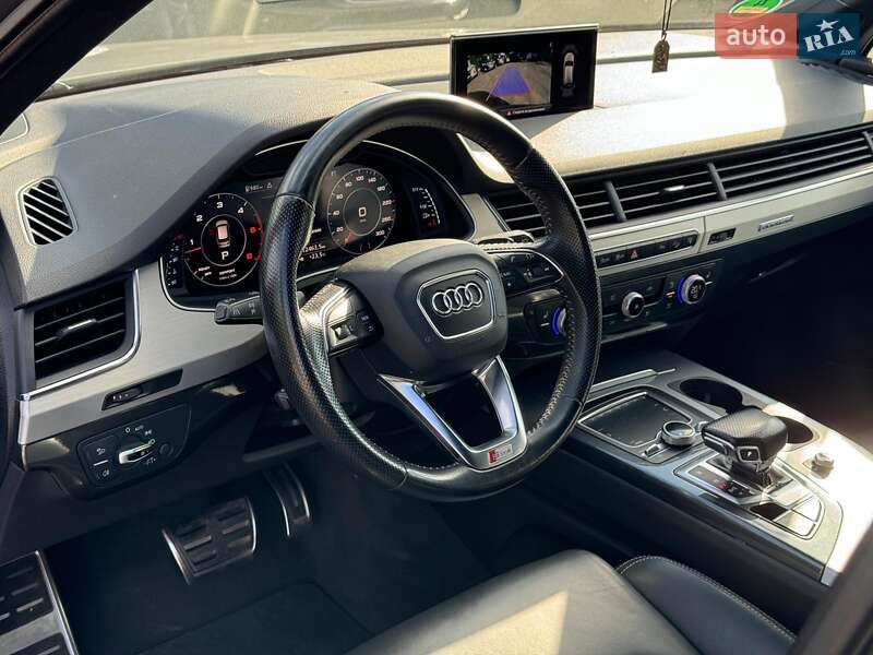 Позашляховик / Кросовер Audi Q7 2017 в Вінниці