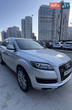 Внедорожник / Кроссовер Audi Q7 2010 в 