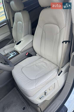 Внедорожник / Кроссовер Audi Q7 2013 в 