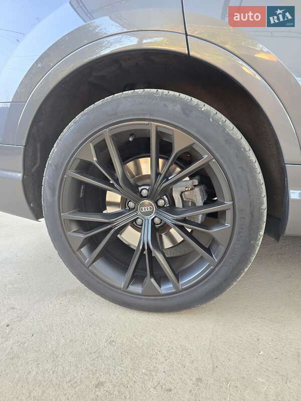 Внедорожник / Кроссовер Audi Q7 2018 в Одессе