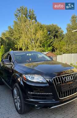 Позашляховик / Кросовер Audi Q7 2012 в 