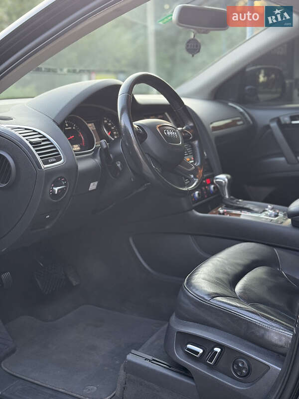 Внедорожник / Кроссовер Audi Q7 2012 в Стрые