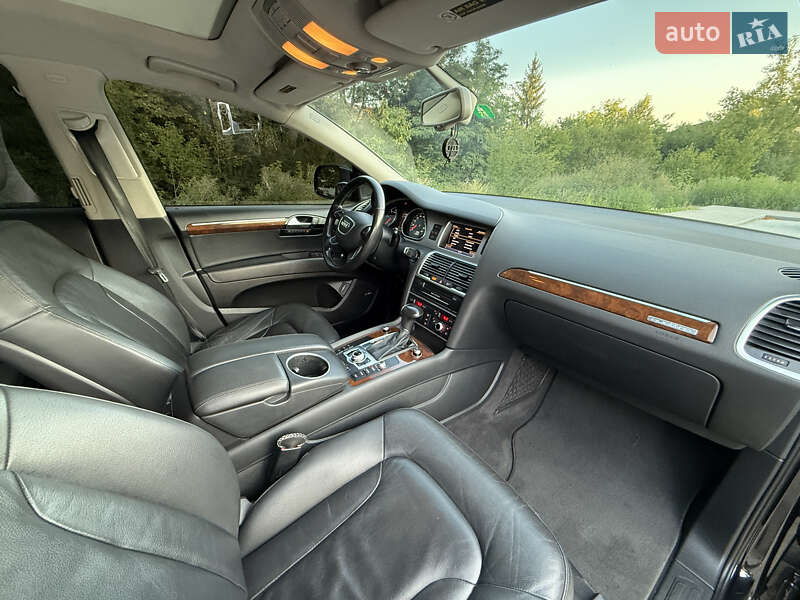 Внедорожник / Кроссовер Audi Q7 2012 в Стрые