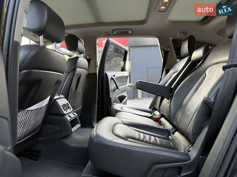 Внедорожник / Кроссовер Audi Q7 2012 в Стрые