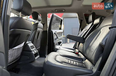 Позашляховик / Кросовер Audi Q7 2012 в 