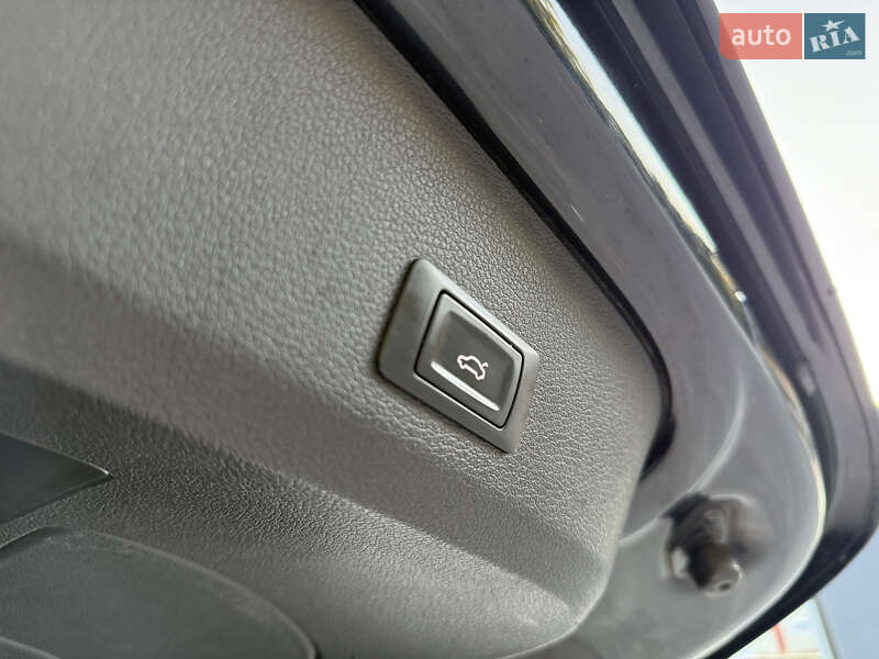 Внедорожник / Кроссовер Audi Q7 2012 в Стрые