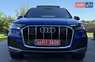 Внедорожник / Кроссовер Audi Q7 2021 в 