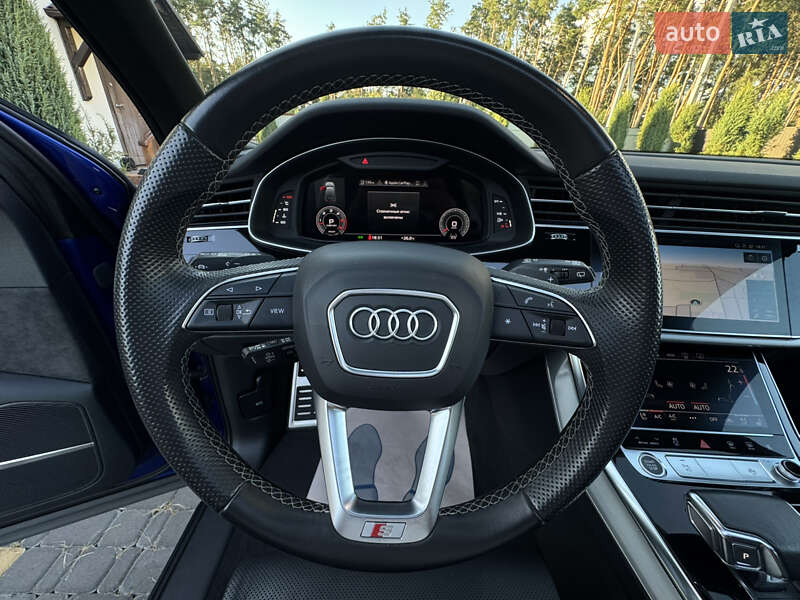 Внедорожник / Кроссовер Audi Q7 2021 в Киеве