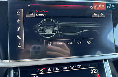 Внедорожник / Кроссовер Audi Q7 2021 в 