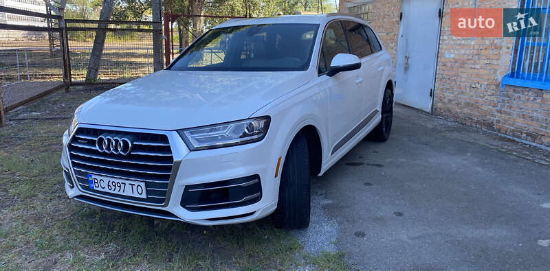 Позашляховик / Кросовер Audi Q7 2016 в Дніпрі фото 3 Позашляховик / Кросовер Audi Q7 2016 в Дніпрі
