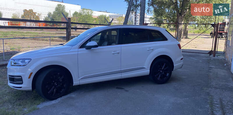 Позашляховик / Кросовер Audi Q7 2016 в Дніпрі фото 8 Позашляховик / Кросовер Audi Q7 2016 в Дніпрі