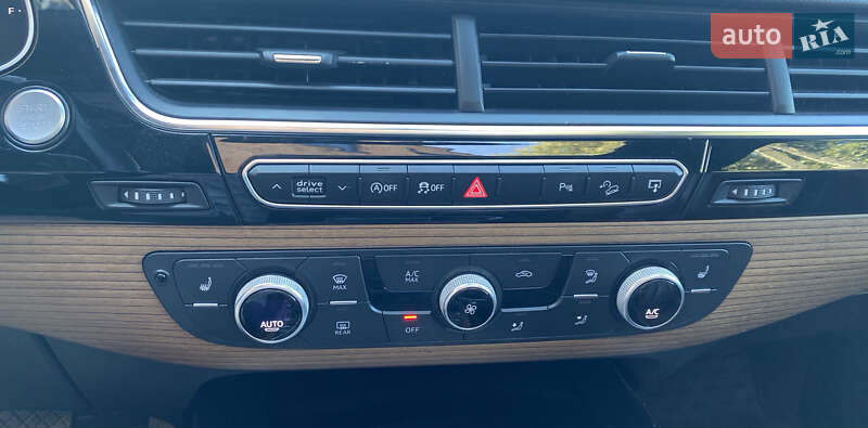 Позашляховик / Кросовер Audi Q7 2016 в Дніпрі фото 47 Позашляховик / Кросовер Audi Q7 2016 в Дніпрі