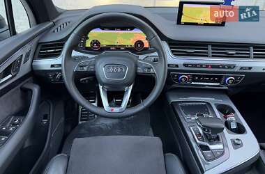Внедорожник / Кроссовер Audi Q7 2019 в 