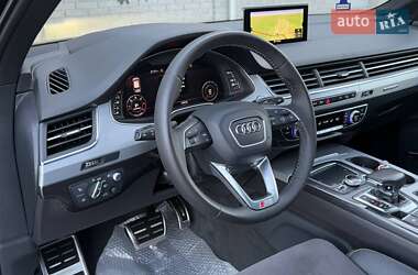 Внедорожник / Кроссовер Audi Q7 2019 в 