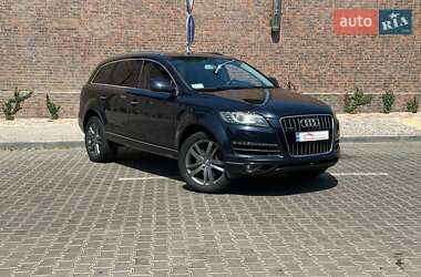 Внедорожник / Кроссовер Audi Q7 2012 в 
