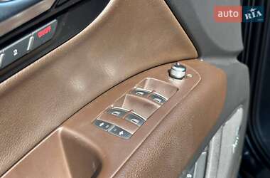 Внедорожник / Кроссовер Audi Q7 2012 в 