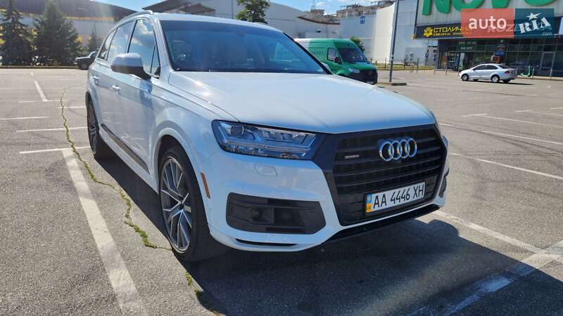 Внедорожник / Кроссовер Audi Q7 2019 в Киеве