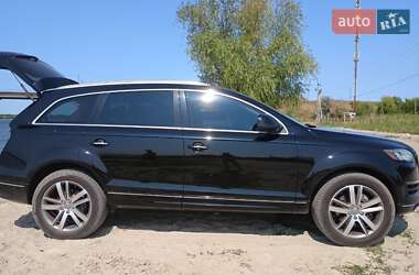 Внедорожник / Кроссовер Audi Q7 2015 в 