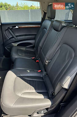Внедорожник / Кроссовер Audi Q7 2014 в 