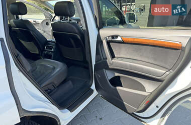 Внедорожник / Кроссовер Audi Q7 2014 в 
