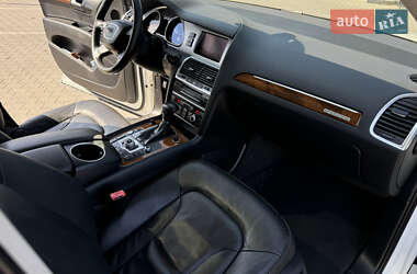 Внедорожник / Кроссовер Audi Q7 2014 в 
