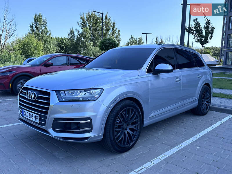 Внедорожник / Кроссовер Audi Q7 2017 в Луцке