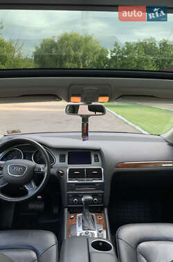 Внедорожник / Кроссовер Audi Q7 2012 в 