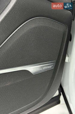Внедорожник / Кроссовер Audi Q7 2016 в 