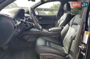 Позашляховик / Кросовер Audi Q7 2016 в 