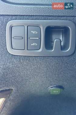 Внедорожник / Кроссовер Audi Q7 2021 в 