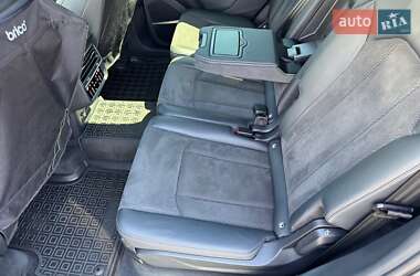 Внедорожник / Кроссовер Audi Q7 2021 в 