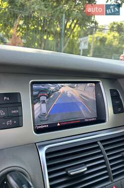 Позашляховик / Кросовер Audi Q7 2012 в 