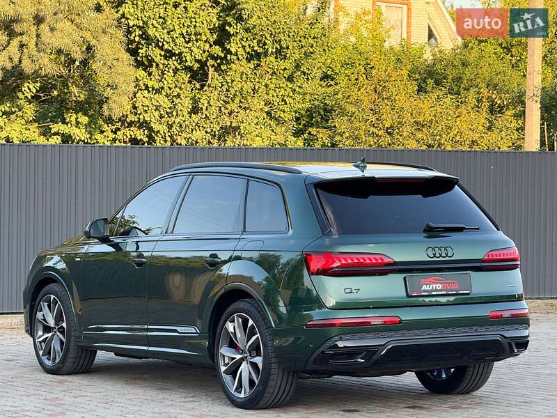 Внедорожник / Кроссовер Audi Q7 2021 в Луцке