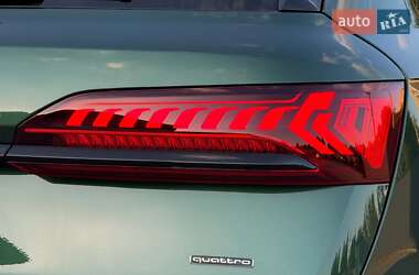 Внедорожник / Кроссовер Audi Q7 2021 в 