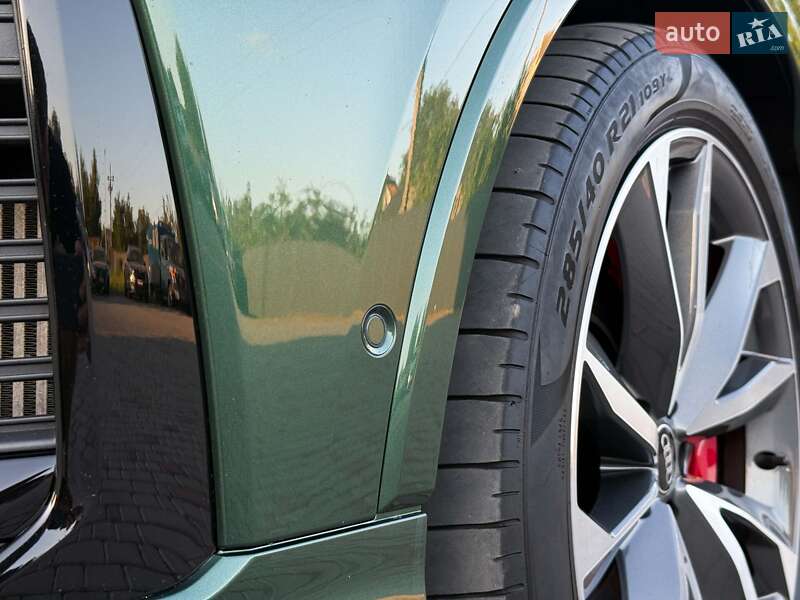 Внедорожник / Кроссовер Audi Q7 2021 в Луцке