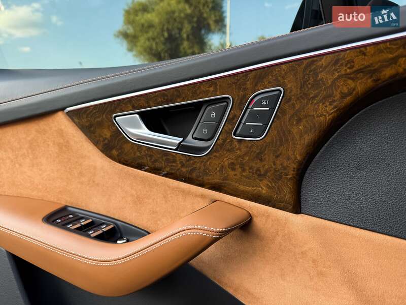 Внедорожник / Кроссовер Audi Q7 2021 в Луцке