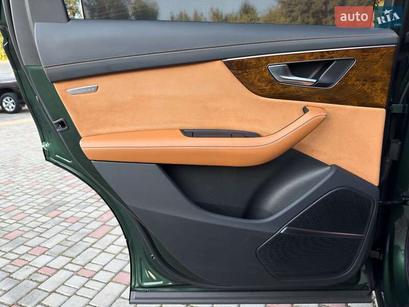 Внедорожник / Кроссовер Audi Q7 2021 в Луцке