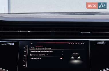 Внедорожник / Кроссовер Audi Q7 2021 в 