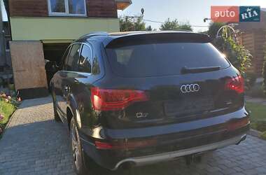 Позашляховик / Кросовер Audi Q7 2012 в 