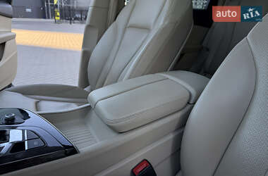 Внедорожник / Кроссовер Audi Q7 2017 в 