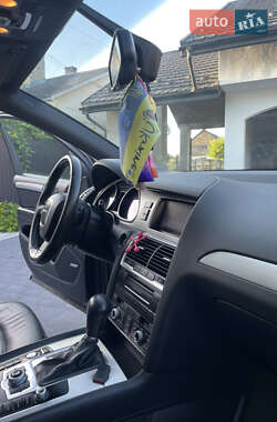 Внедорожник / Кроссовер Audi Q7 2011 в 