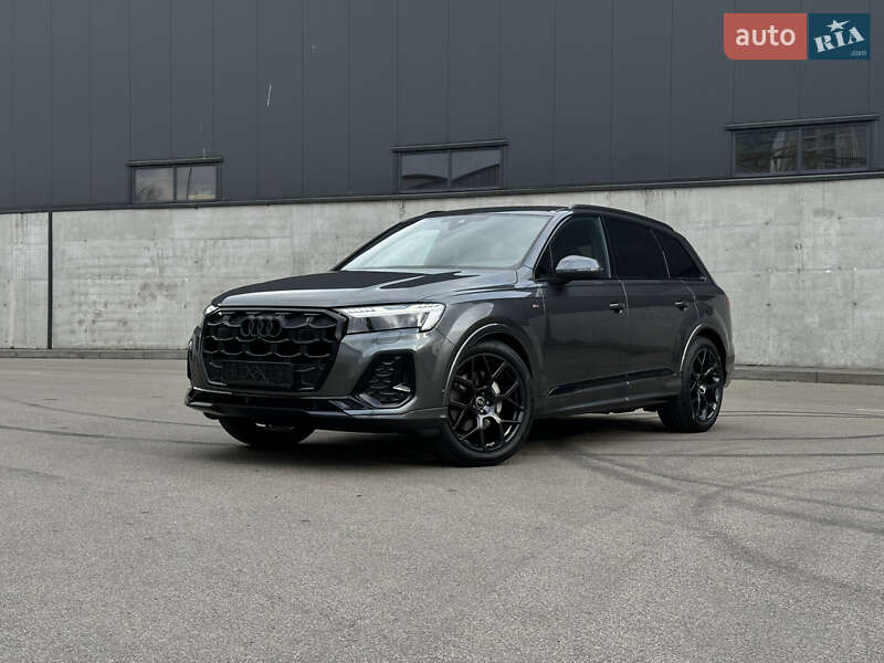 Внедорожник / Кроссовер Audi Q7 2025 в 