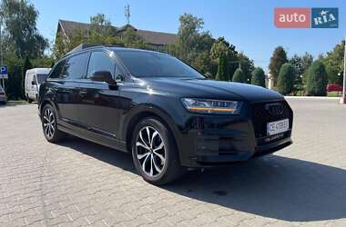 Внедорожник / Кроссовер Audi Q7 2016 в 