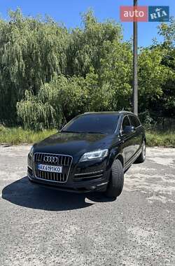 Внедорожник / Кроссовер Audi Q7 2014 в 