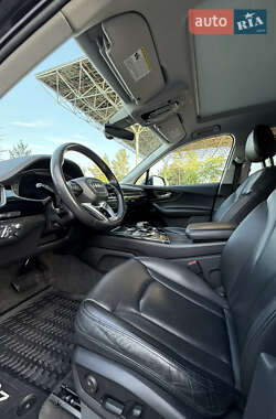 Внедорожник / Кроссовер Audi Q7 2019 в 