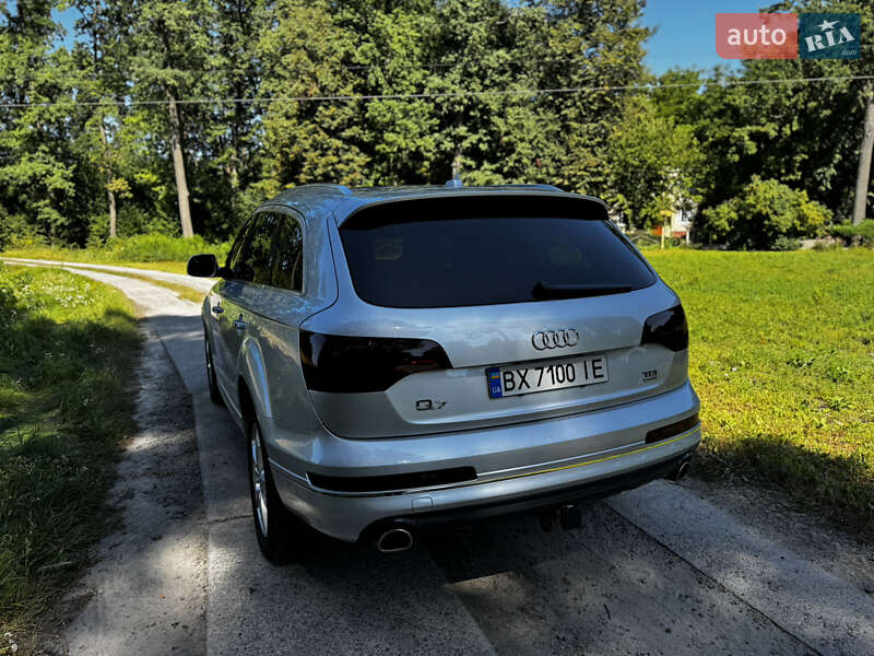 Внедорожник / Кроссовер Audi Q7 2015 в Хмельницком